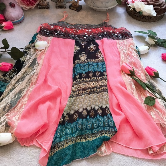 Very Pretty Top - Picture 6 of 12